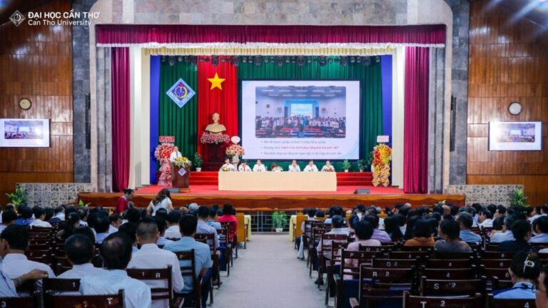 Họp mặt kỷ niệm 52 năm thành lập ngành Chăn nuôi – Thú y và Đại hội Cựu sinh viên lần thứ XV